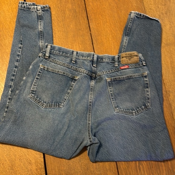 - Jeans 36 x 32 Wrangler Relax - Picture 4 of 4